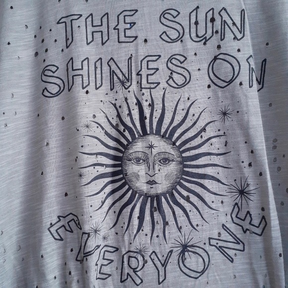 Distressed Sun Graphic Tee | Dirtee Laundry | Med - Picture 3 of 7